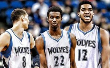 邮报：明年世界杯上下半场中段设强制补水时间，每次三分钟（邮报：明年世界杯每半场中段将设3分钟强制补水暂停）