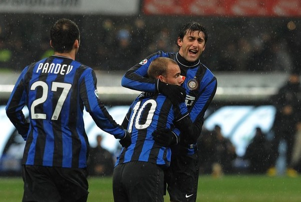 沪媒：莱昂纳多伤势没完全康复，刘若钒等人也有不同程度伤病（沪媒：莱昂纳多伤势仍未痊愈，刘若钒等队员也有不同程度伤情）