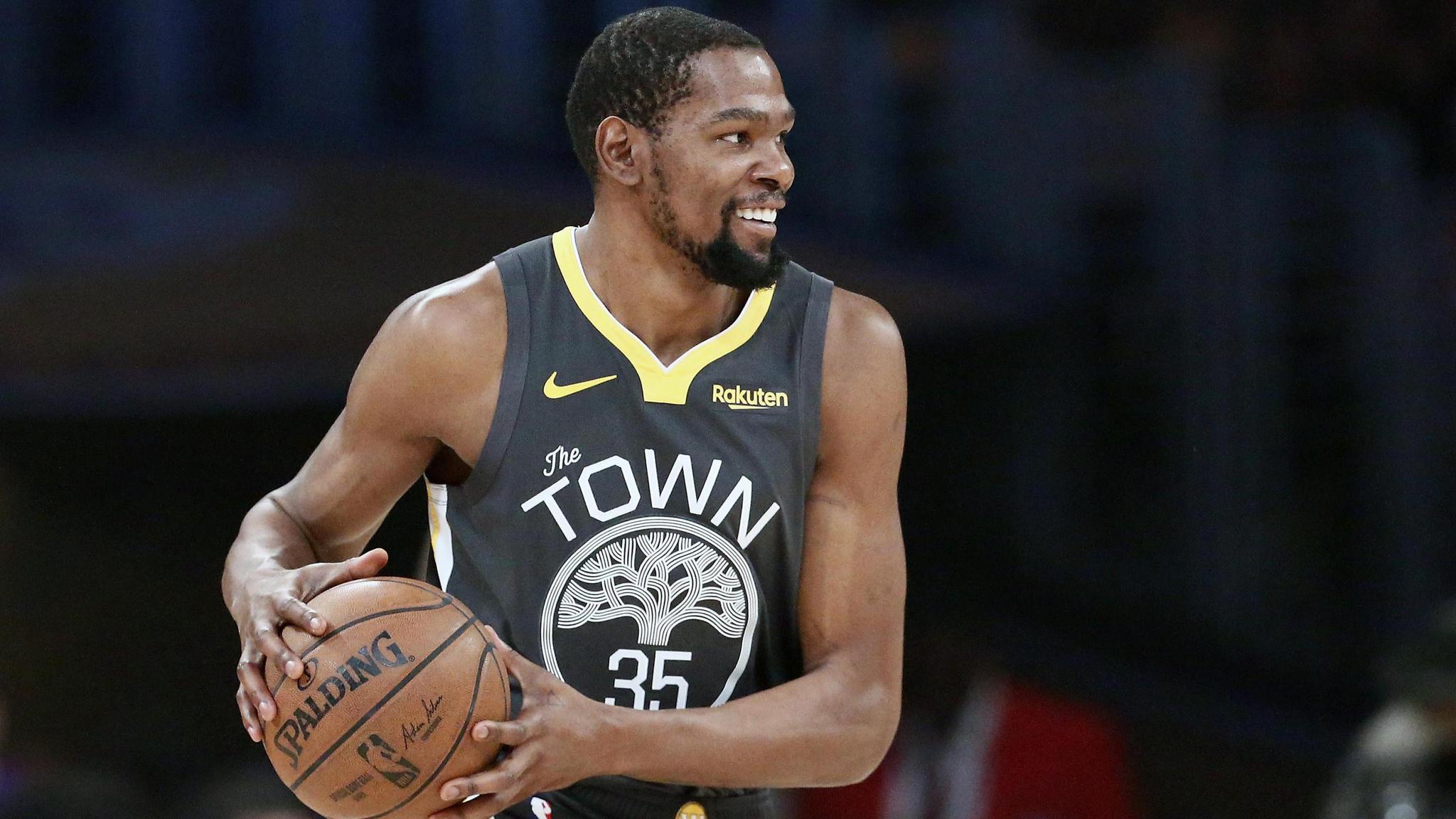 韩鹏：不可能让依木兰和陈泽仕踢全场，再受伤会影响国青集训（韩鹏：不会让依木兰、陈泽仕踢满全场，避免伤情影响国青集训）