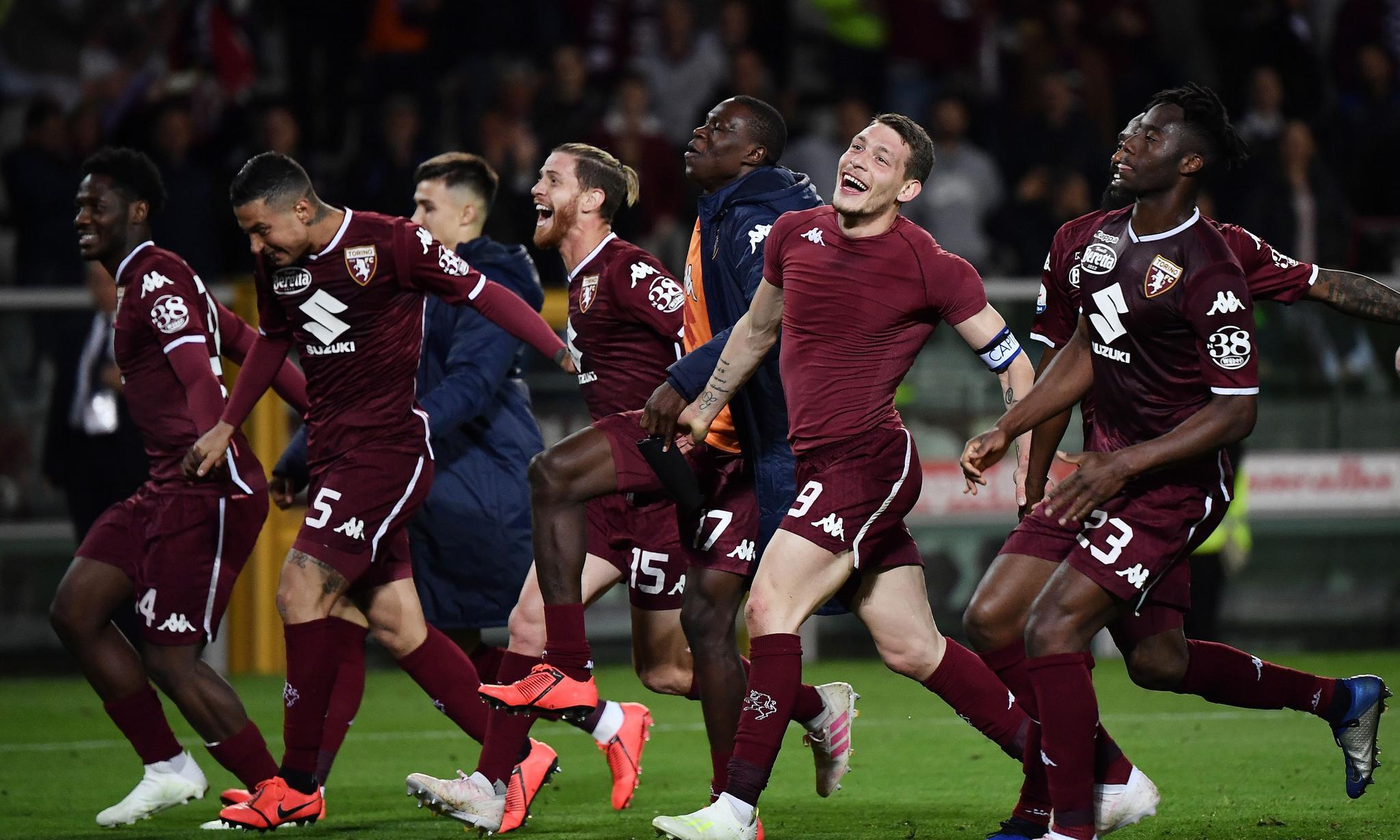 洪尼：射门被扑出不可思议，巴萨球员最后只希望比赛尽快结束（洪尼：那次射门被神扑太离谱，末段巴萨球员只盼终场哨快响）