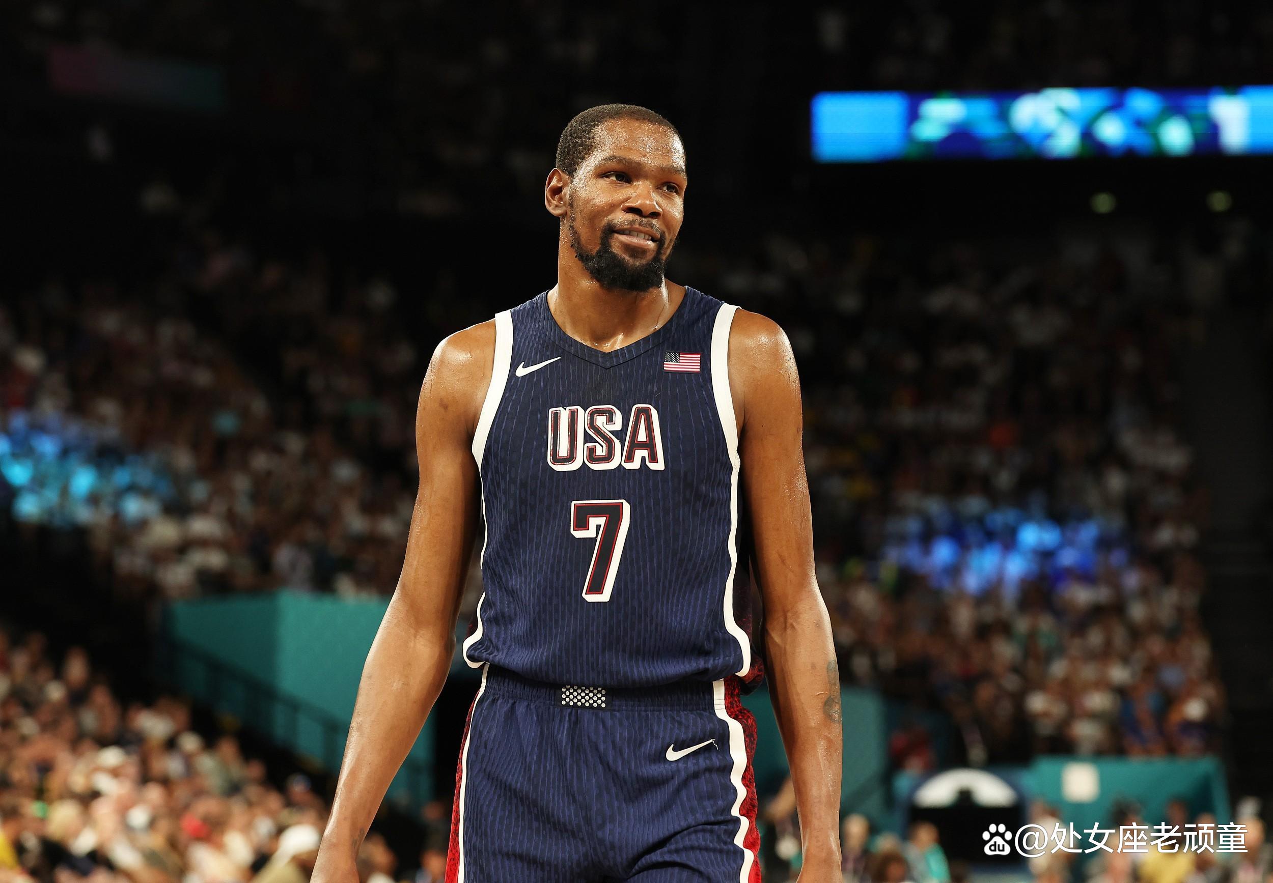 “童话小马一家”穿上彩色服饰 全面完工等你来打卡哈尔滨（童话小马一家换上彩色新装，现已全面竣工，哈尔滨等你来打卡）