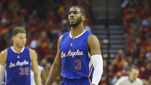 国乒香港训练！王楚钦一身黄好亮眼，莎莎苦练反手，陈幸同回归（国乒香港集训：王楚钦黄装吸睛，莎莎苦练反手，陈幸同回归）