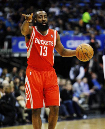 退役巡演都不给？如何评价快船深夜送保罗回家并裁掉的操作？（快船深夜遣返并裁掉保罗，退役巡演无望？如何看待这一操作）