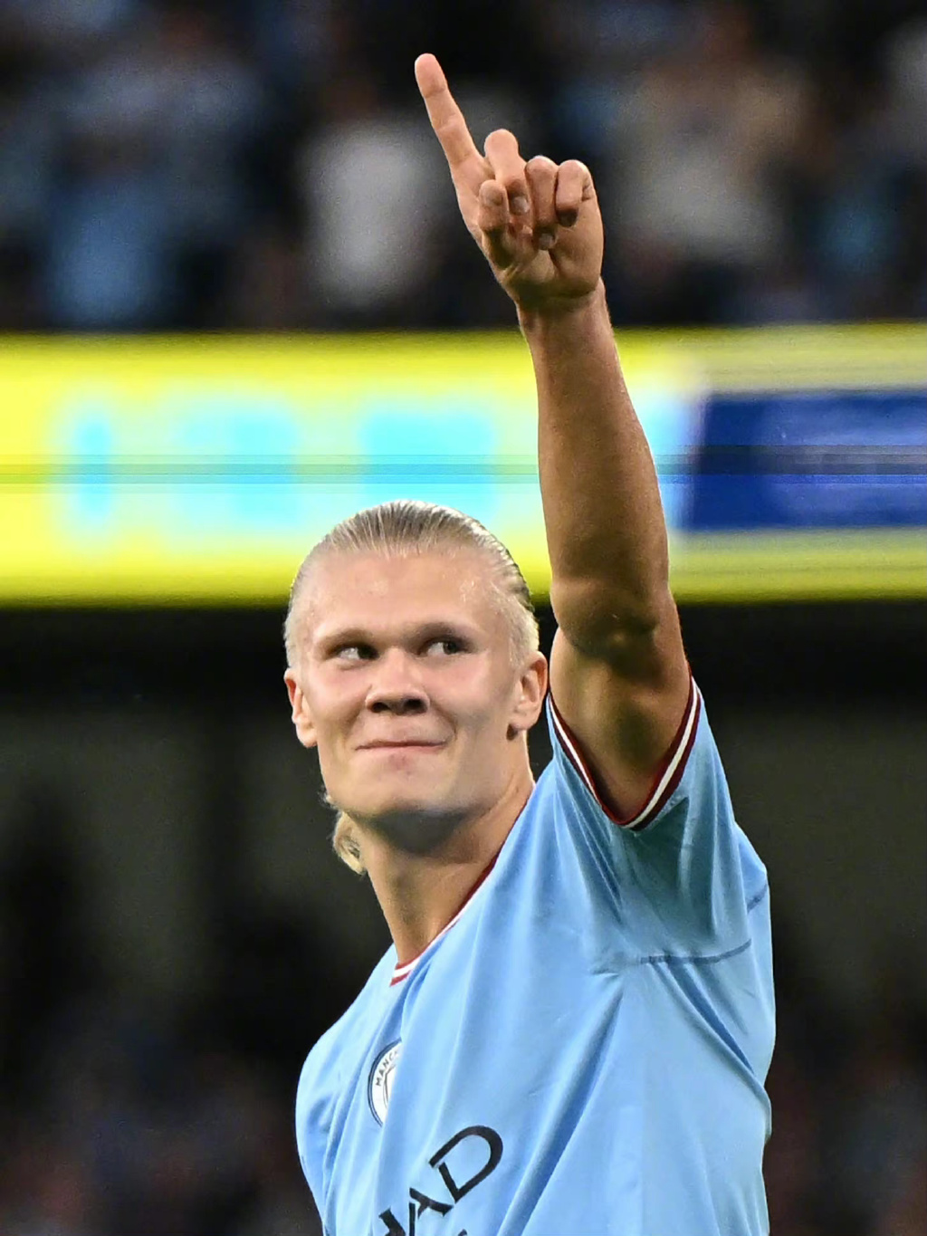 热火140-123大胜快船送其五连败 伦纳德36分哈登11分难救主（热火140-123击溃快船送其五连败 伦纳德36分、哈登11分仍难改败局）