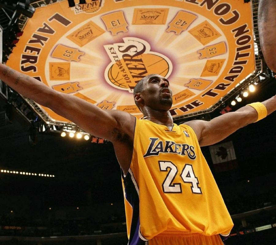 炸锅了！皇马挖萨拉赫放猛料：用巴西国脚做交换！（皇马追逐萨拉赫，或以巴西国脚为交换筹码）