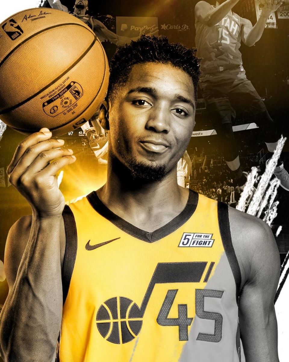 足球世界杯再次出现误判，慢镜头疯传（世界杯再现误判，慢镜头刷屏）